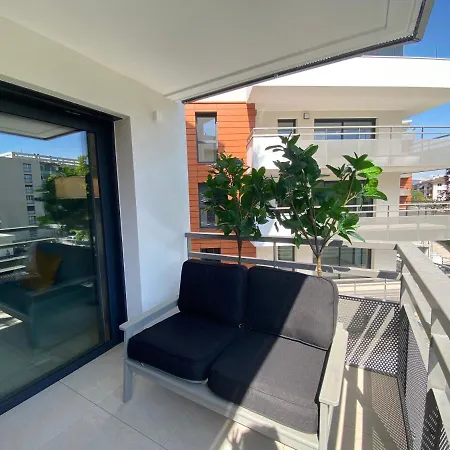 L'orangeraie - Garage, Balcon, Velos, Proche Lac, Vue Montagne *