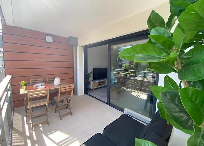 Apartament L'orangeraie - Garage, Balcon, Velos, Proche Lac, Vue Montagne *