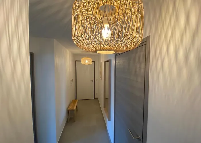 Apartament L'orangeraie - Garage, Balcon, Velos, Proche Lac, Vue Montagne Annecy