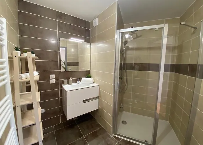 Apartament L'orangeraie - Garage, Balcon, Velos, Proche Lac, Vue Montagne Annecy
